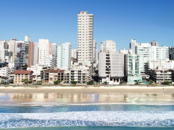 Venda de apto no Acqua Blue Residence em Itapema