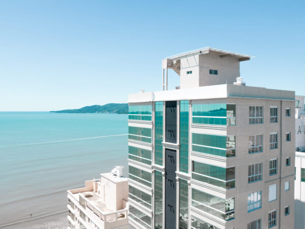 Apartamento no Cambirela Residence