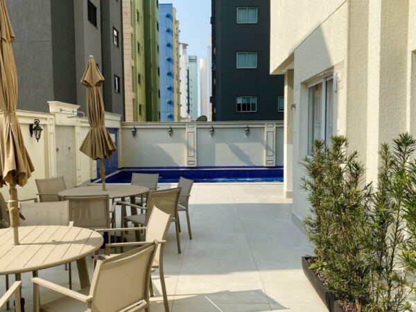 Andar alto no Mônaco Residence