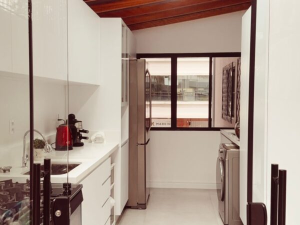 Apartamento com terraço privativo à venda