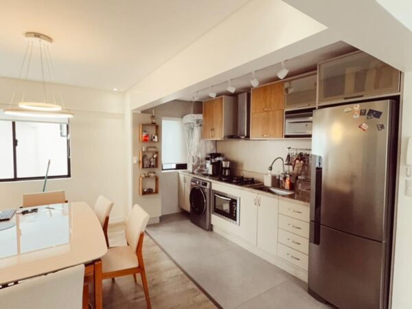 Apartamento mobiliado à venda