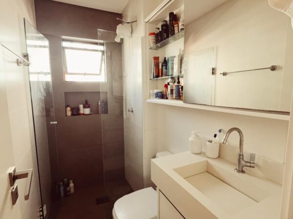 Apartamento mobiliado à venda