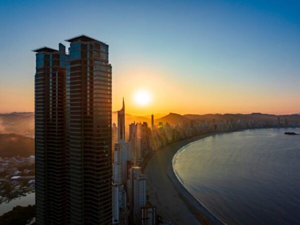 Apartamento andar baixo no Yachthouse