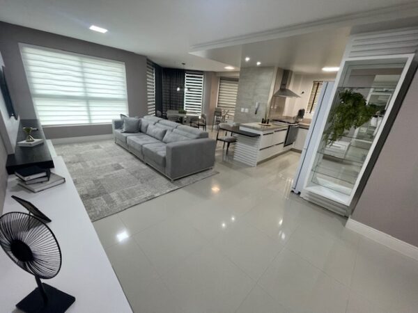 Apartamento mobiliado no Edifício Opera Plaza