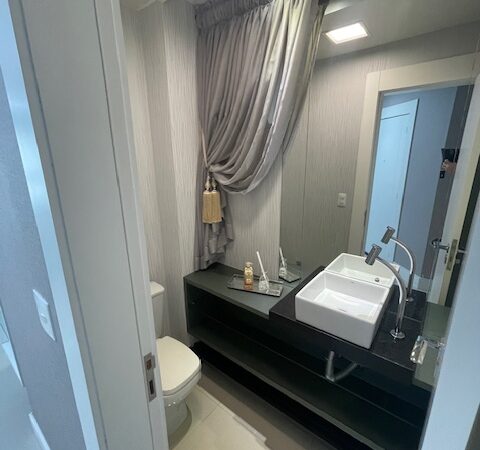 Apartamento mobiliado no Edifício Opera Plaza