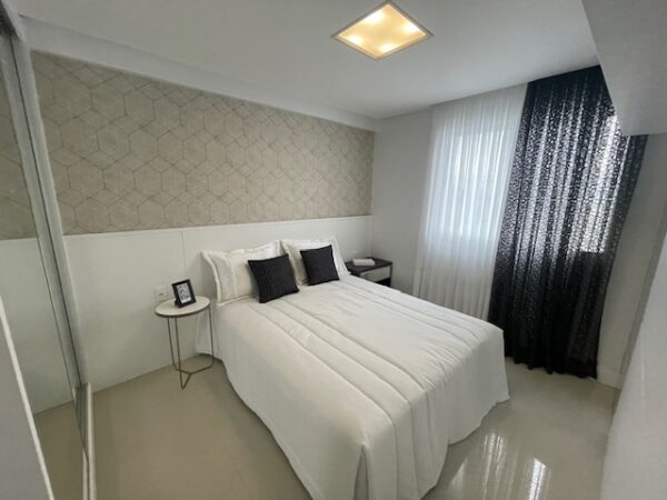 Apartamento mobiliado no Edifício Opera Plaza