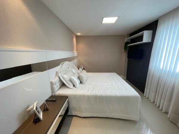 Apartamento mobiliado no Edifício Opera Plaza