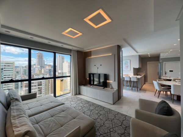 Apartamento finamente mobiliado no Edifício San Diego