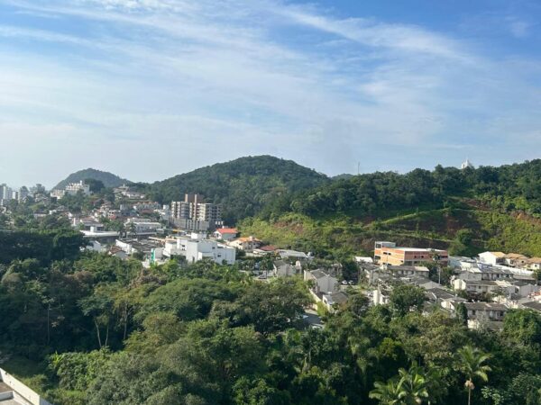 Apartamento pronto para morar à venda na Praia Brava