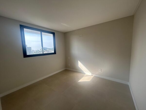 Apartamento pronto para morar à venda na Praia Brava