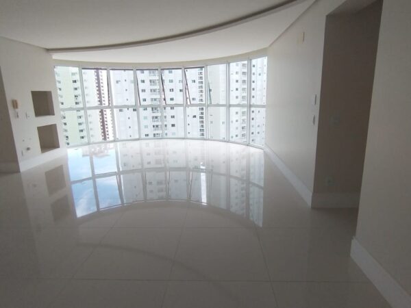Apartamento à Venda no Majestic