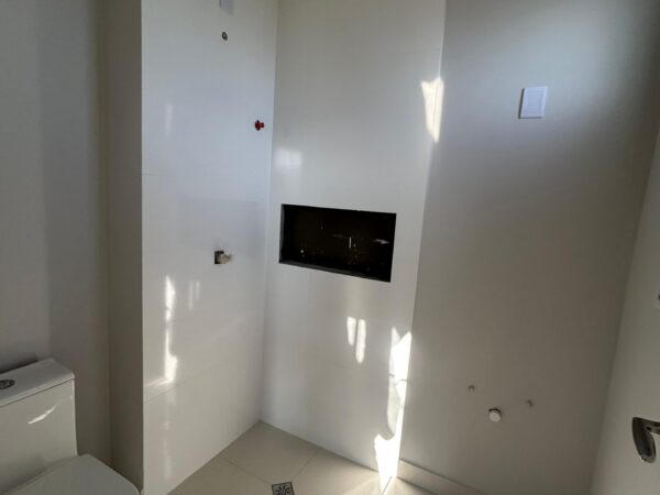 Venda de Apartamento no Paramount Tower