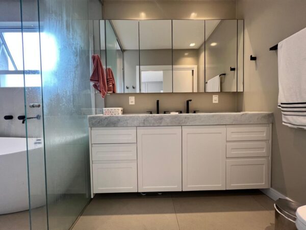Apartamento Finamente Mobiliado e Decorado