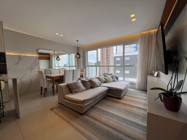 Apartamento Finamente Mobiliado e Decorado